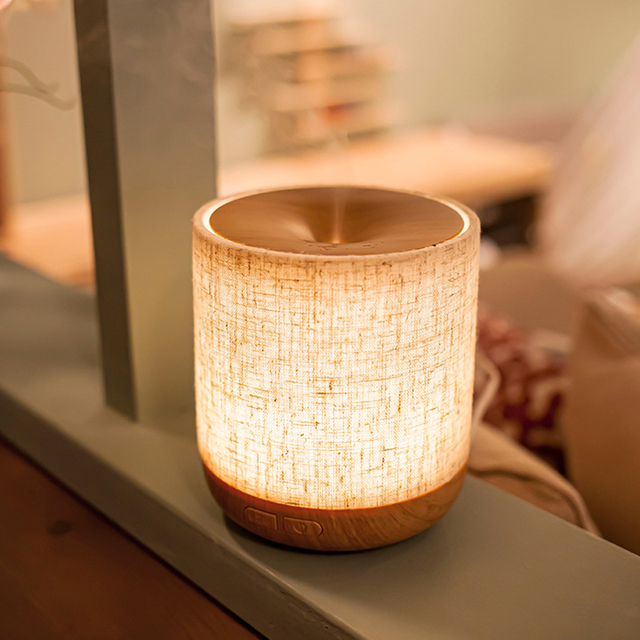 Luxurious 200ml Ultrasonic Aroma Diffuser Wood Grain Base High Frequency Atomization Warm Soft Ultrasonic Hotel Household