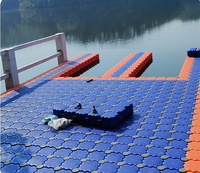 Lakefront HDPE Flottant Modulaire Berth Jetty Jet Ski Dock Pontoon Cube avec Piston Durable Partie