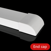 Gaine de câbles en PVC avec coudes et té pour le câblage en angle