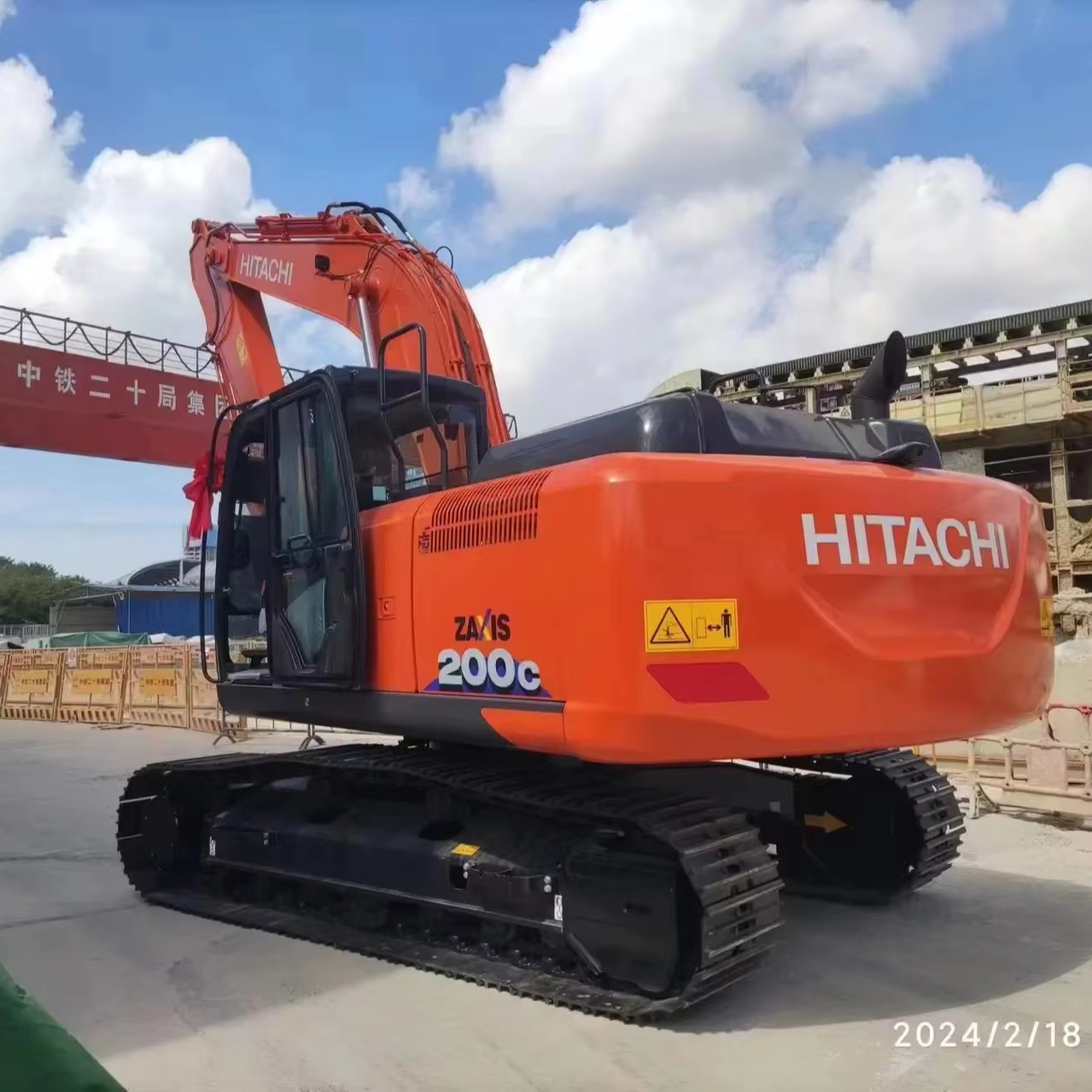 Hitachi Hydraulic Equipment - Quality & Durability