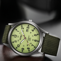 Montre Homme SOKI S1128 – Nouvelle Collection : Montre Sport à Quartz Lumineuse avec Date et Bracelet en Nylon Vert Élégant pour Hommes – Vente en Gros