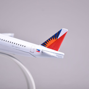Modèle d'avion en alliage de zinc 16 cm <span class=keywords><strong>A320</strong></span> à l'échelle <span class=keywords><strong>1</strong></span>/<span class=keywords><strong>400</strong></span>, artisanat, cadeau pour le Nouvel An chinois, design Philippine Airlines, moulé sous pression - Product Image 4