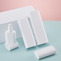 Flacon pulvérisateur carré en PET de 30/60/120/180 ml pour brume faciale, tonique, parfum, soins de la peau, emballage de liquides cosmétiques