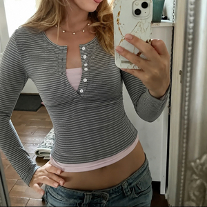 Minimalist <b>Black</b> <b>White</b> <b>Stripe</b> Colorblock Button Front Crewneck Tee Youthful Slim Fit Versatile Casual Faux Layered Top - Product Image 3