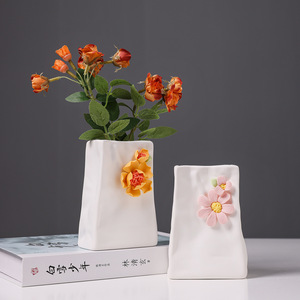 Nouveau vase en céramique blanc mat de style chinois, plissé et froissé, pour l'affichage de fleurs séchées, décoration intérieure - Product Image 2