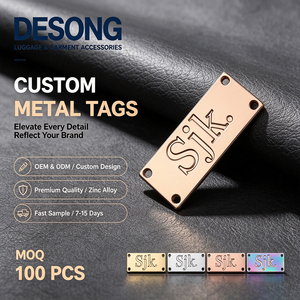 Plaque de marque en métal en alliage de zinc plaqué noir pour T-shirt et pull, personnalisable et en gros pour fournitures de décoration de mode - Product Image 1