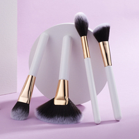 Tube en or clair manche en bois de luxe blanc poils de chèvre naturels ensemble de pinceaux de maquillage personnalisés de haute qualité