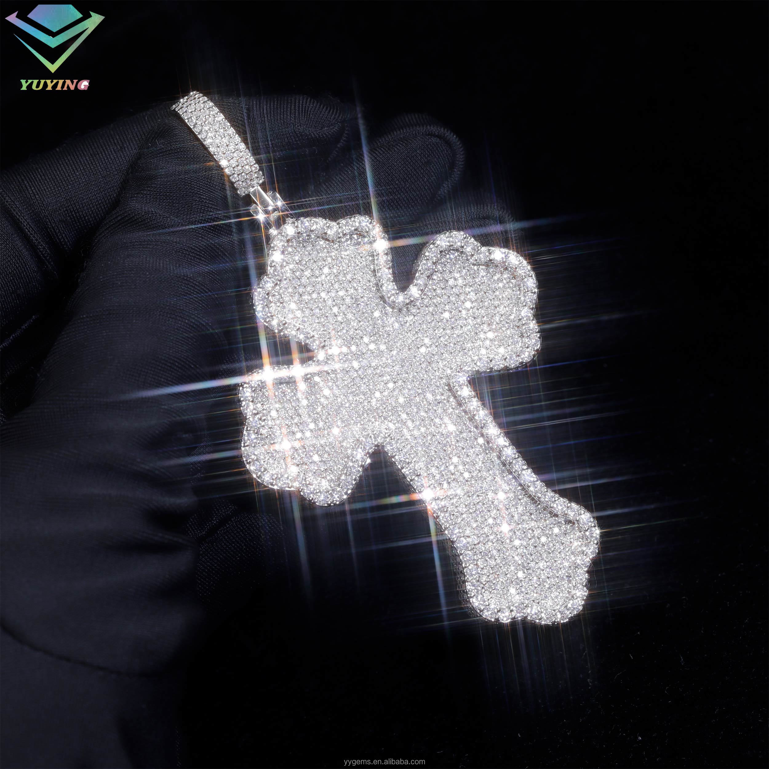 จี้รูปกากบาท