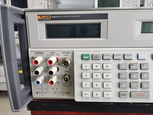 Calibrateur multifonction haute précision pour 5522A avec options d'oscilloscope SC1100 1,1 GHz Garantie 1 an - Product Image 3