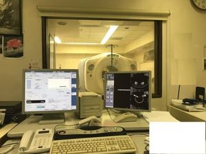 GE Discovery LS4 PET/CT - Product Image 3
