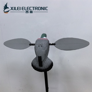 Richiamo Elettrico Girevole a Forma di Anatra in Legno Artificiale, Resistente, con Picchetto Regolabile, Ecologico, Attrattore per Uccelli da Caccia per Attrezzatura da Caccia - Product Image 6