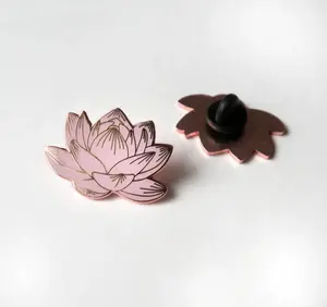 Üretici özel tasarım destek kartı logosu üreticisi bitki Lotus Ginkgo Biloba yaprak emaye Pin metal yumuşak sert emaye yaka iğnesi