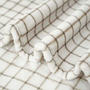 Couverture en polaire, couvertures douces et moelleuses pour canapé et lit, flanelle légère et de luxe avec motif de grille géométrique - Product Image 6