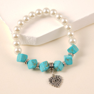 Bracelet perlé en perles et turquoise, pendentif en forme de cœur, bracelet élastique, bijoux pour femmes, cadeau - Product Image 4