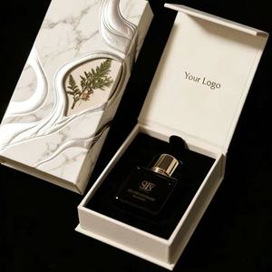 Caja de Regalo para Perfume con Diseño de Mármol y Lámina Dorada, Caja con Relieve Artístico Estilo Libro, Empaque Premium para Fragancias - Product Image 1