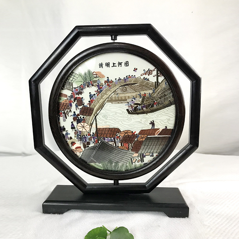 Along the River During the Qingming Festival