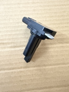 Sensor de Flujo de Aire 22204-0T020 22204-0V010 Compatible con <span class=keywords><strong>Toyota</strong></span> Camry, <span class=keywords><strong>Corolla</strong></span>, Sienna, 4Runner, Prius, Lexus - Product Image 4