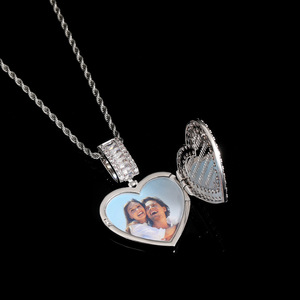 Collar <span class=keywords><strong>con</strong></span> Colgante de Medallón Personalizado en Forma de <span class=keywords><strong>Corazón</strong></span> <span class=keywords><strong>con</strong></span> Foto, Doble Cara, <span class=keywords><strong>con</strong></span> Cadena de Tenis de 4mm y Circonita, Joyería Hip Hop - Product Image 4
