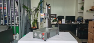 เครื่องเลเซอร์ไฟเบอร์ 20W รุ่นอัปเกรด ลดราคาพิเศษ รองรับไฟล์ DXF/PLT/BMP/AI ความแม่นยำสูง ระบายความร้อนด้วยอากาศ ขายตรงจากโรงงานจีน - Product Image 3