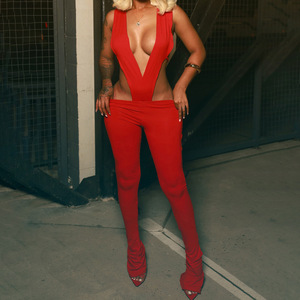 จั๊มสูทเซ็กซี่คอวีลึกผูกเอวสำหรับผู้หญิง พร้อมกางเกงทรงเข้ารูป ชุดเซ็ต 2 ชิ้น แฟชั่นใหม่ - Product Image 6