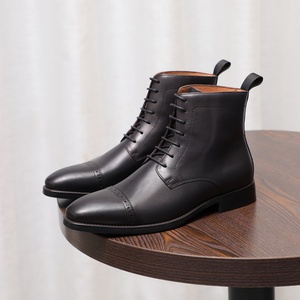 Botas Formales de Negocios Retro Británicas para Hombre, Botas Brogue con Cordones, Botas de Tobillo Hechas a Mano de Cuero de Grano Completo - Product Image 4