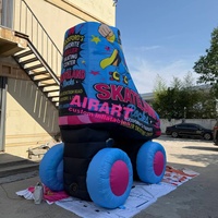 Patins à roulettes gonflables sur mesure pour spectacle commercial, décoration ignifugée en forme de ballon