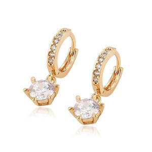 Boucles d'oreilles en diamant, nouveauté, meilleures ventes, plaquées or, naturelles, luxueuses, personnalisables, de haute qualité, pour femmes, en gros - Product Image 1