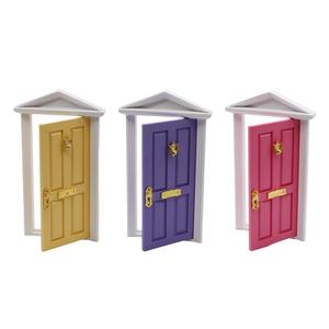 <span class=keywords><strong>Accessoires</strong></span> pour <span class=keywords><strong>maison</strong></span> <span class=keywords><strong>de</strong></span> poupée 1/12 Boîte aux lettres Elf Garden Miniature Wooden Gate Dwarf Fairy Tale Door - Product Image 6