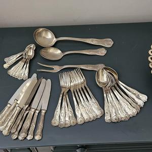 Juego de cubiertos de lujo contemporáneo de 12 piezas de plata 18/10 de alta calidad, martillado, desechable, con cuchara y cuchillo, de fábrica de Oriente Medio - Product Image 6