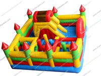 Parcours d'obstacles gonflable pour enfants avec toboggan, jeux d'escalade et aire de jeux combinée pour l'extérieur