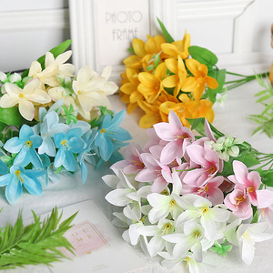 Flores de lirio artificiales, arreglo de flores de seda para decoración de bodas, decoraciones para el hogar, mesa de comedor, adornos para hoteles, Sayuri - Product Image 1