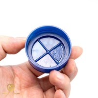 Vente en gros de bouteilles d'assaisonnement en plastique de qualité alimentaire de 3.5oz 5oz 10oz Récipient à épices avec couvercle en PP pour sel, poivre et poudre de chili