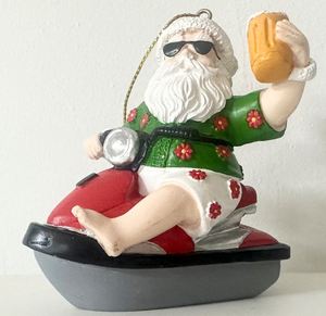 Vente en gros de pendentifs tendance pour la décoration de Noël à la maison, série Océan, Père Noël en résine, ornement de Noël - Product Image 1