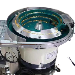 Alimentador Vibratorio Industrial para la Clasificación Automática y Alimentación Precisa de Componentes Electrónicos Pequeños - Product Image 1