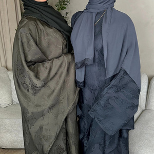 Ensemble Abaya Modeste Droit Coupe Papillon Longueur Ras du Sol, Robe de Prière Culturelle en Viscose Broderie Florale <span class=keywords><strong>Khaleeji</strong></span>, Hijab Assorti Grande Taille - Product Image 1