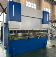 Presse plieuse hydraulique CNC de 250 tonnes et 3200 mm pour tôles, machine de pliage efficace