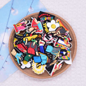 Breloques de chaussures populaires en PVC souple avec motif Pierre de Sorcière <span class=keywords><strong>style</strong></span> Harry pour la décoration supérieure des chaussures de garçons et d'enfants - Product Image 3