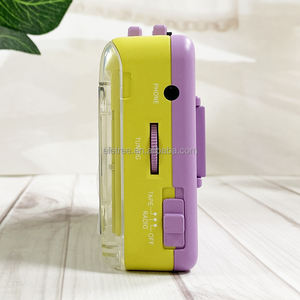 <span class=keywords><strong>Lecteur</strong></span> de cassettes miniature rose transparent personnalisable ELETREE avec radio FM et écouteurs - Product Image 3