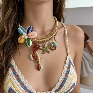 Collar Bohemio Chapado en Oro con Colgante de Caballito de Mar, Conchas Coloridas, Estrella de Mar y Pez, Cadena de Eslabones, Joyería de Playa - Product Image 1