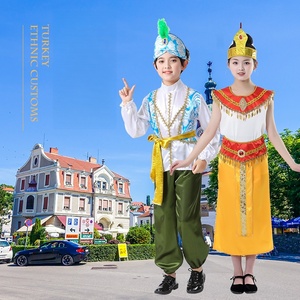 Costume da festa Costume da festa con nappa minoritaria di tacchino - Product Image 1