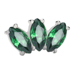 <span class=keywords><strong>Orecchini</strong></span> da <span class=keywords><strong>Piercing</strong></span> Giometal in Titanio ASTM F136 all'Ingrosso con Estremità a Pressione Marquise con Zircone Cubico Verde per <span class=keywords><strong>Trago</strong></span>, Elice, Conch, Daith - Product Image 5