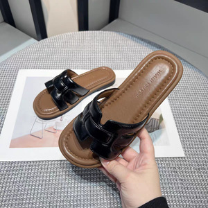 2026 Spring Summer Woven Niche <b>Flat</b> Slippers Women Casual Versatile One Band Outdoor Slides - Product Image 3