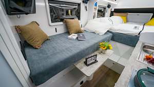 Caravane de voyage tout-terrain personnalisée Conquer Falcon avec suspension indépendante et caractéristiques de <span class=keywords><strong>camping</strong></span> en plein air - Product Image 3