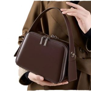 Sac à main en rotin de plage pour femmes, sac à dos en rotin, sac à main tendance pour femmes, sac fait à la main, nouveau design tendance, fabriqué au Vietnam - Product Image 2