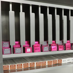 2025 Chanceux Salon De Coiffure En Acier Inoxydable Casier Teinture Pâte Rack Teinture Pâte Suspendu Présentoir Rack De Stockage - Product Image 4