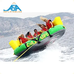 4 Riders Crazy Water Hiburan Olahraga Tiup Air Mengambang Sofa Tabung Air Handuk Sofa