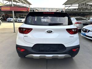 Excellent rapport qualité-prix, <span class=keywords><strong>Kia</strong></span> <span class=keywords><strong>Stonic</strong></span> <span class=keywords><strong>Active</strong></span> 2021, SUV compact sportif, toit ouvrant et écran tactile, faible consommation de carburant - Product Image 6