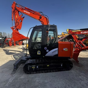 Mini-excavatrice Hitachi ZX70 d'occasion, 7 tonnes, hydraulique, sur chenilles, pompe Hitachi, moteur Isuzu inclus, boîte de vitesses, moteur, godet de 0,23-0,28 m - Product Image 4