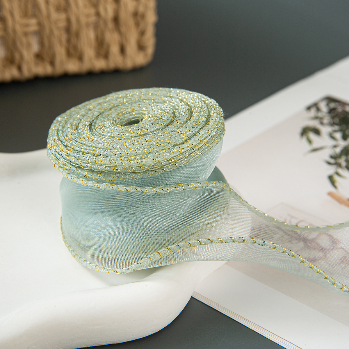 Light Grayish Green-bagged