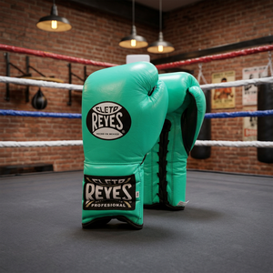 Gants de boxe en cuir de vache Cleto Reys, haute qualité, respirants, évacuant l'humidité, fermeture personnalisable, couleurs/designs personnalisables - Product Image 2
